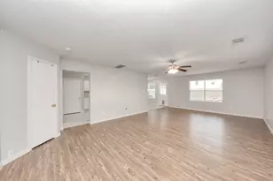 14614 Sweetwater View Dr, Houston, TX 77047 - Photo 7