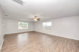14614 Sweetwater View Dr, Houston, TX 77047 - Photo 11