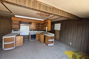 110 W Southland Ave, Electra, TX 76360 - Photo 3