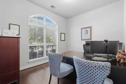 127 Deerchase Drive, Conroe, TX 77384 - Photo 5