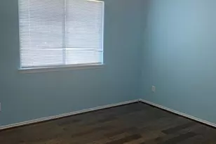 5042 Canyon Blanco Dr, Houston, TX 77045 - Photo 13