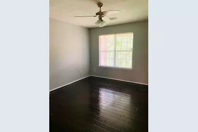 5042 Canyon Blanco Drive, Houston, TX 77045 - Photo 9