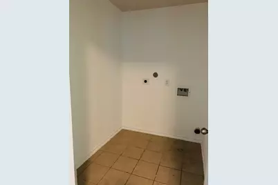 5042 Canyon Blanco Drive, Houston, TX 77045 - Photo 11