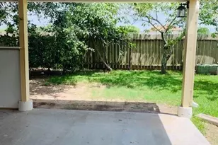 5042 Canyon Blanco Dr, Houston, TX 77045 - Photo 5