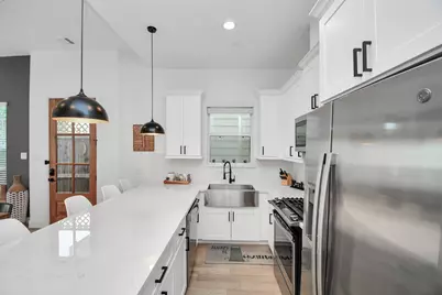 10965 Fire Creek Drive, Houston, TX 77043 - Photo 11