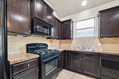 15515 Granite Mountain Trail, Houston, TX 77049 - Photo 9