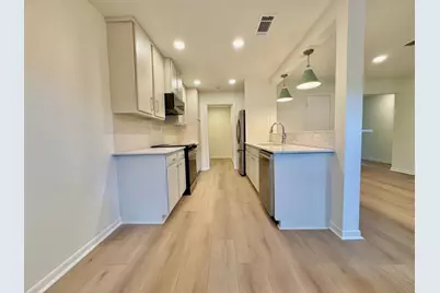 5935 Meadow Way, Beaumont, TX 77707 - Photo 9