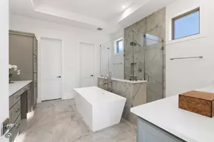 12911 Tosca Ln, Houston, TX 77024 - Photo 23