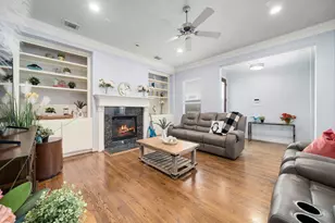 6309 Mapleridge St, Houston, TX 77081 - Photo 3
