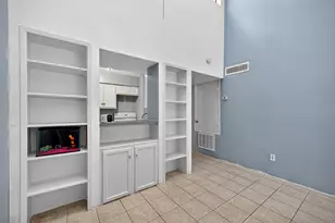 10075 Westpark Dr, Houston, TX 77042 - Photo 11