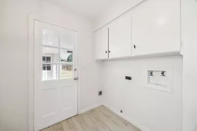 2127 Blue Willow Drive, Houston, TX 77042 - Photo 27
