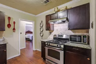 776 Fair St, Houston, TX 77088 - Photo 7
