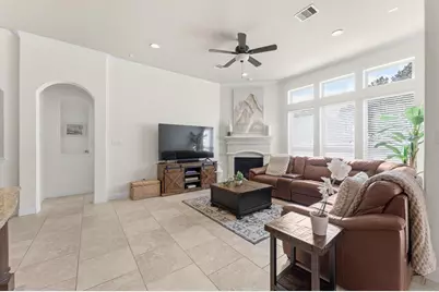 95 Lindenberry Circle, The Woodlands, TX 77389 - Photo 17