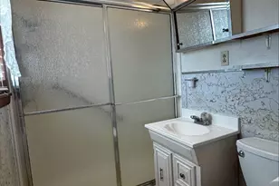 423 Newton St, Orange, TX 77630 - Photo 15