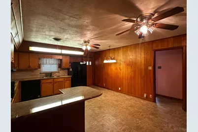 423 Newton Street, Orange, TX 77630 - Photo 7