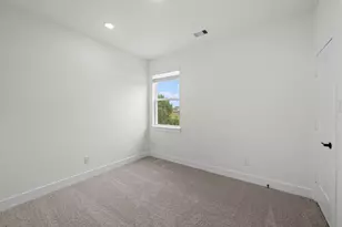 7611 Swooping Swallow Ln, Katy, TX 77493 - Photo 19