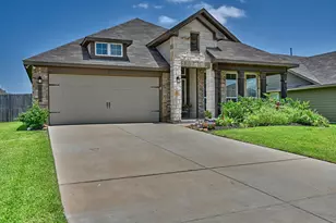 1009 Old Vine, Brenham, TX 77833 - Photo 3