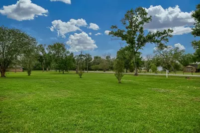 308 County Road 893B, Angleton, TX 77515 - Photo 37