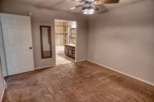 308 County Rd 893B, Angleton, TX 77515 - Photo 33
