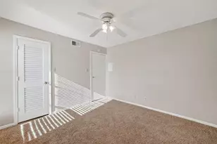 12550 Whittington Dr, Houston, TX 77077 - Photo 9