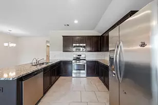 29802 Breakwater Dr, Katy, TX 77494 - Photo 7