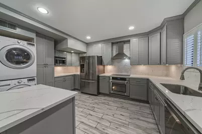 11711 Memorial Drive #151, Houston, TX 77024 - Photo 11