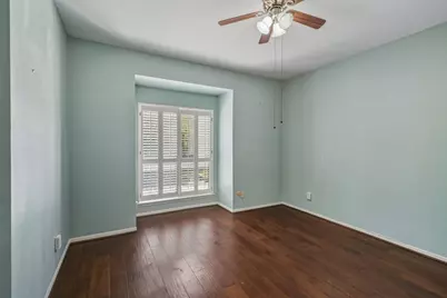 11711 Memorial Drive #151, Houston, TX 77024 - Photo 17