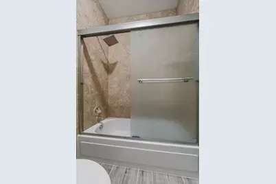 11711 Memorial Drive #151, Houston, TX 77024 - Photo 19