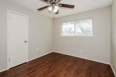 5139 Wickview Lane, Houston, TX 77053 - Photo 13