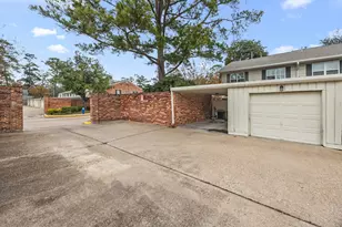 12632 Huntingwick Dr, Houston, TX 77024 - Photo 29