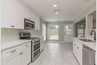 19407 Scarlet Cove Drive, Tomball, TX 77375 - Photo 11