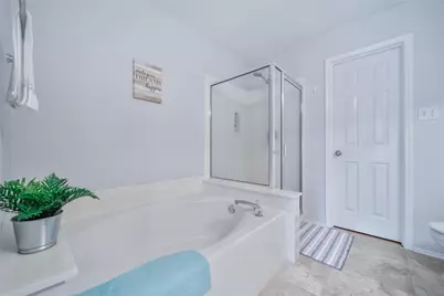 22 Butterfly Branch Place, The Woodlands, TX 77382 - Photo 17