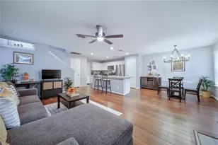 22 Butterfly Branch Pl, The Woodlands, TX 77382 - Photo 9