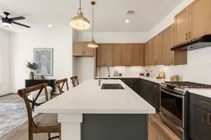 1142 W 16th St, Houston, TX 77008 - Photo 11