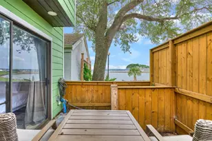 2012 Lakewood Ct, Willis, TX 77318 - Photo 11