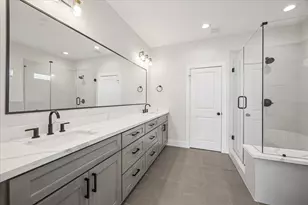 3710 Creekmont Gardens Ln, Houston, TX 77091 - Photo 5