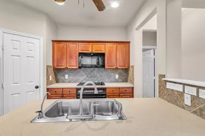 7803 Glenn Cliff Drive, Houston, TX 77064 - Photo 17