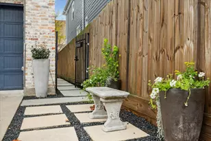 440 W 21st St, Houston, TX 77008 - Photo 35