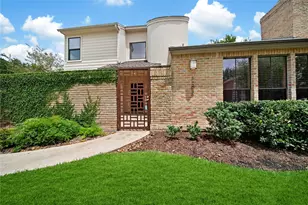 3203 Ashfield Dr, Houston, TX 77082 - Photo 3