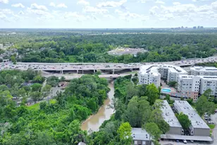 12633 Memorial Dr, Houston, TX 77024 - Photo 19