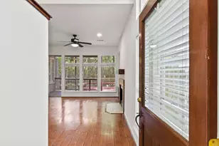 15 Breezy Point Pl, The Woodlands, TX 77381 - Photo 3