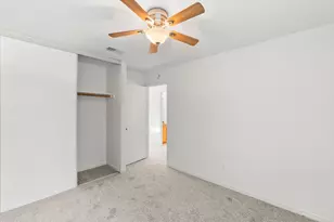 15 Breezy Point Pl, The Woodlands, TX 77381 - Photo 17