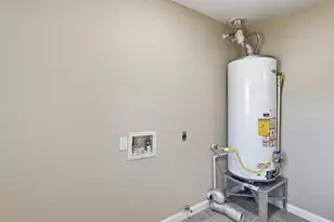 10943 Spanish Grant Dr, Sugar Land, TX 77498 - Photo 23