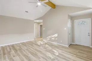 10943 Spanish Grant Dr, Sugar Land, TX 77498 - Photo 9