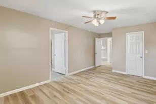 10943 Spanish Grant Dr, Sugar Land, TX 77498 - Photo 19