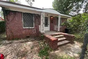 108 Bedford St, Houston, TX 77012 - Photo 1