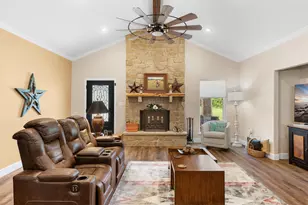 14706 Hwy 90 N, Bedias, TX 77831 - Photo 15