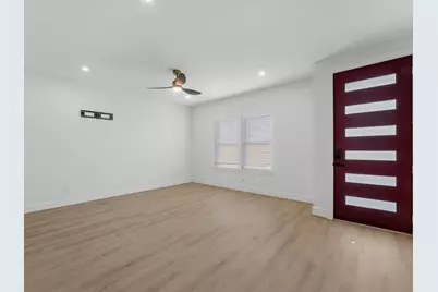 900 Lucky Street #A, Houston, TX 77088 - Photo 3