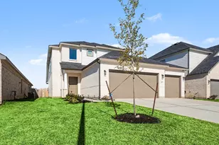 3303 Falling Brk Dr, Baytown, TX 77521 - Photo 3