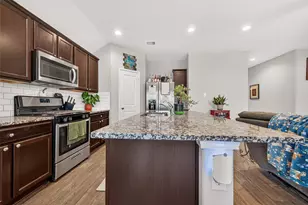 811 Petunia Falls Ln, Rosharon, TX 77583 - Photo 15